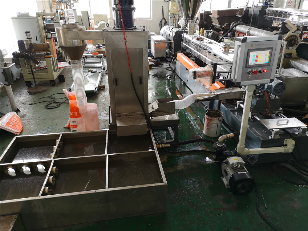 三螺桿塑料造粒機(jī)_三螺桿塑料造粒機(jī)_蚌埠佳德智能裝備科技有限公司
